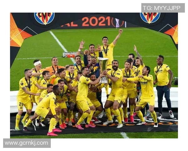 奥林匹克与巴萨历史交锋回顾与分析揭示两队对决的精彩瞬间与战术演变 奥林匹克与巴萨历史交锋回顾与分析揭示两队对决的精彩瞬间与战术演变