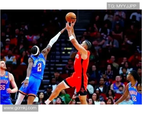 快船与火箭季后赛第二场激战回顾球星对决引发的精彩瞬间